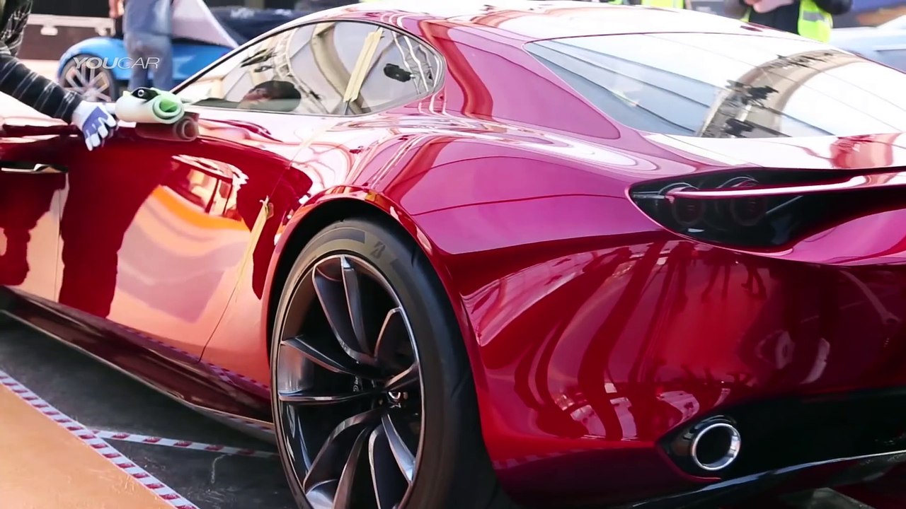 Mazda RX-VISION Concept - Exterior and Interior Walkaround