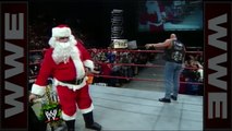 d' drops Santa Claus with a Stunner - Raw, Dec. 22, 1997