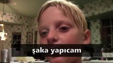 Banyoda Annesine Şaka Yapan Velvet  Türkçe Altyazılı