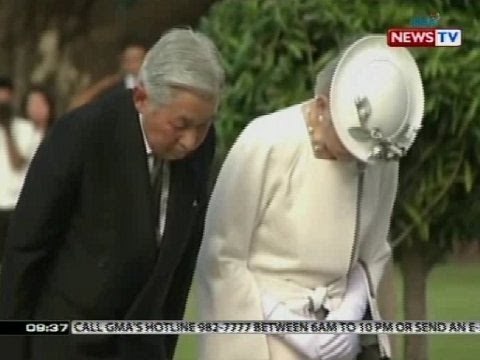 Japanese Emperor Akihito at Empress Michiko, dinalaw ang libingan ng mga sundalong nasawi noong WWII