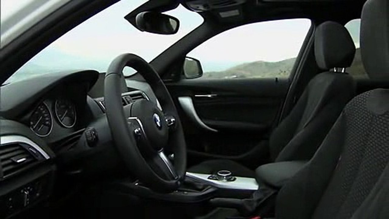 The new BMW 125i Design Interior Trailer - Vide...