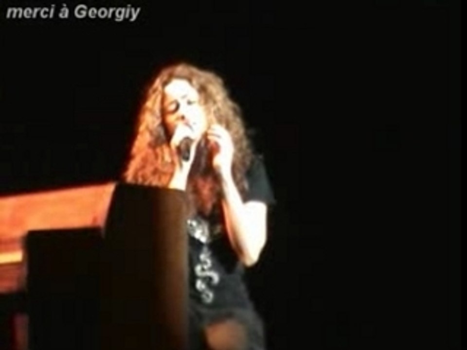 Shakira La Pared OF Tour Granada 30.03.07