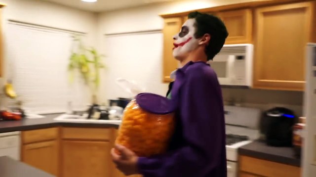 Joker Vs Scream & Giant Teddy Bear & Zombie In Real Life Halloween Fun!
