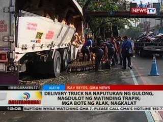 Delivery truck na naputukan ng gulong, nagdulot ng matinding trapik