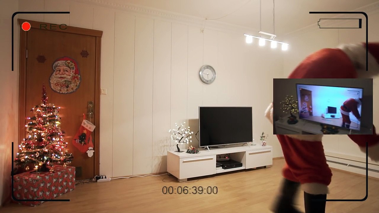 Filmer le Père Noël pour prouver à sa fille qu'il existe