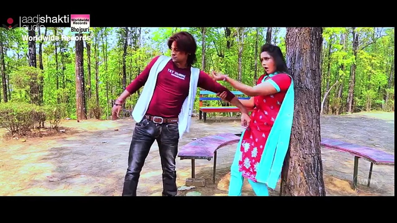 Patae Pe Maangatani Pyar Tani De Da  Rakesh Mishra, Kajal Raghwani  Hot Bhojpuri Song  HD