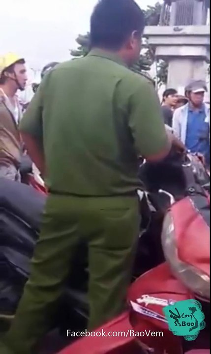 Tại sao ko giải quyết minh bạch mà công an lúc nào cũng kêu về phường giải quyết vậy