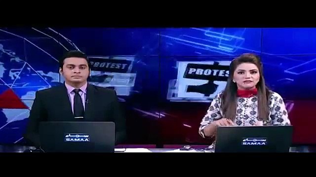 Maryam-Apne-Husband-Safdar-Ke-Sath-Jaye-Gas-Cylinder-Bharwane -Women-Protesting-in-Lahore against Gas loadshedding