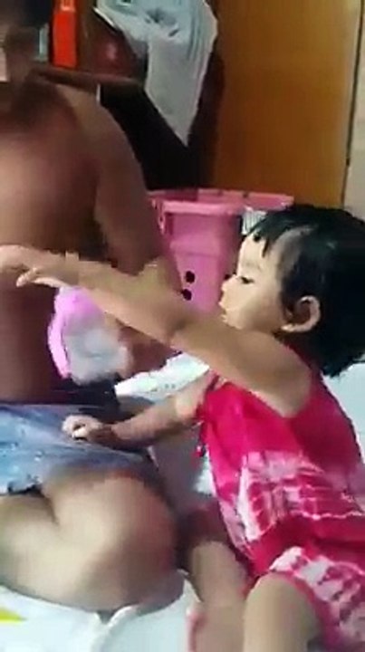 Watch kid funny video