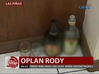 24 Oras: Mahigit 30 lalaking nag-iinuman sa kalye at walang pang-itaas, hinuli at pinag-push-up