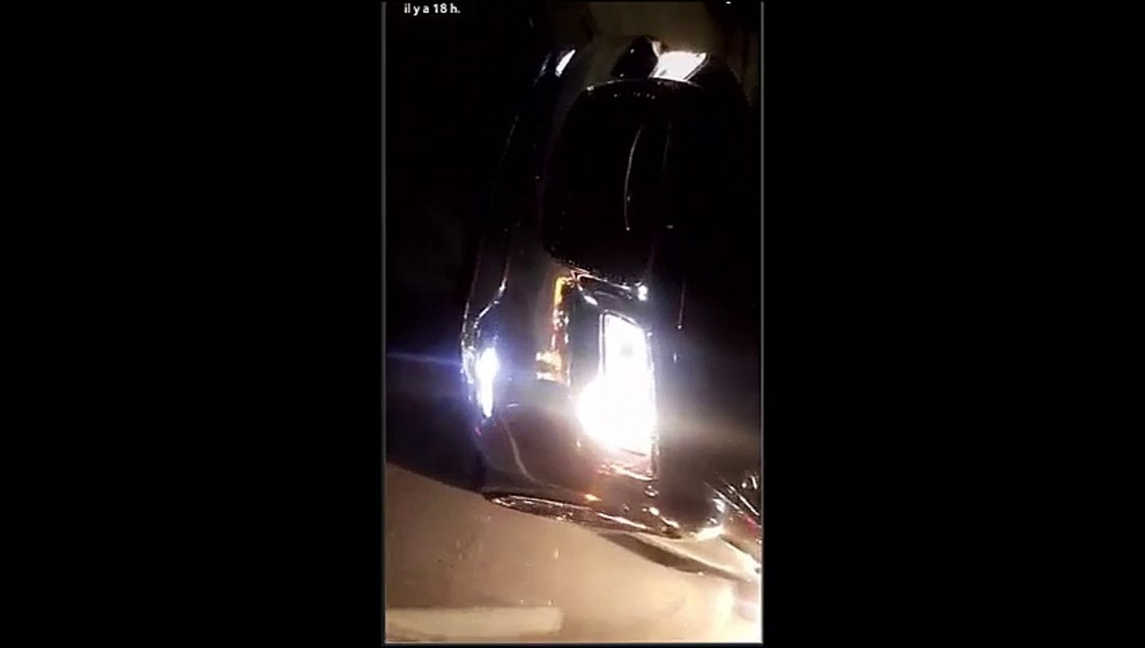 -Wally Seck s’offre une nouvelle voiture,une Mercedes avec son nom dessus…Regardez !