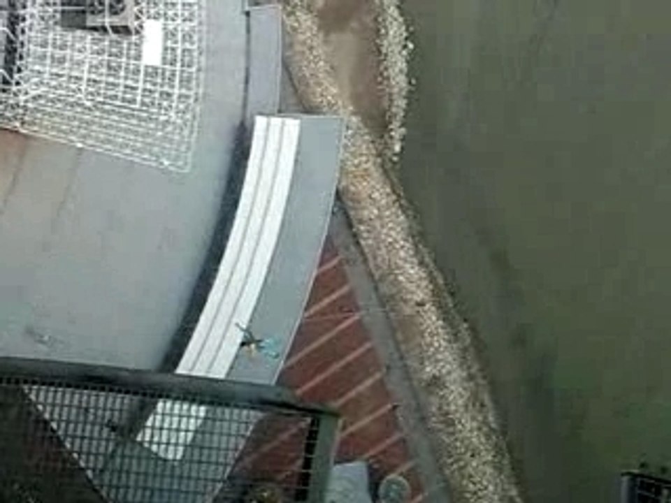 Jump from Tower in Macau