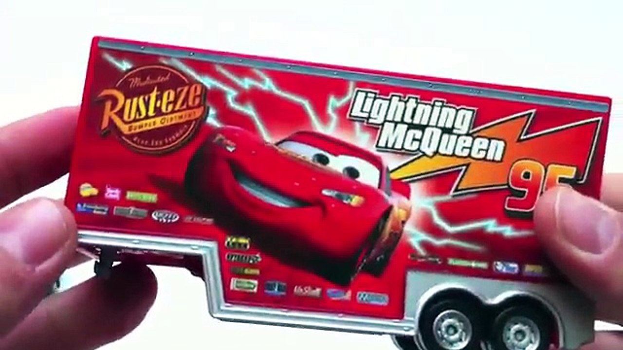 Mack Truck Hauler Cars 2 Toys Takara Tomy Diecast toy review マック カーズ Lightning McQueen