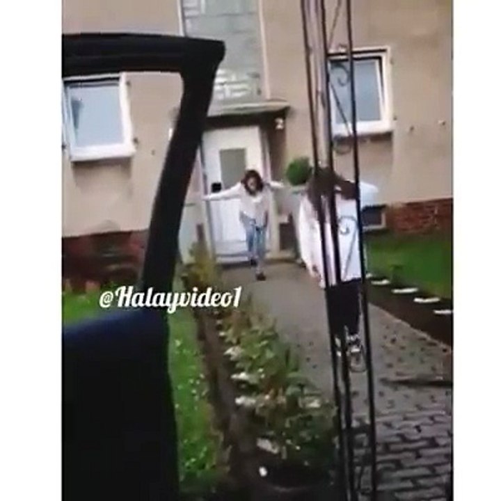 Siz hiç arkadaşınızla böyle buluştunuz mu?