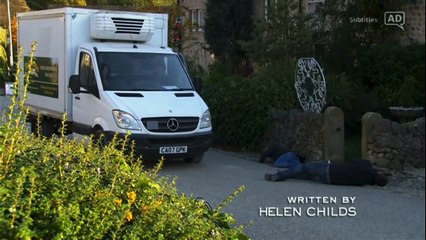 Emmerdale - Pete is knocked down and rushed into hospital