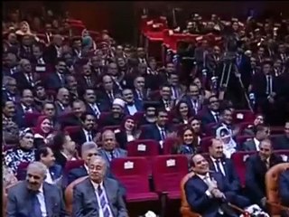 السيسي يحرج مذيعة احتفالية بورسعيد - ثانية واحدة حضرتك انا لسة متكلمتش
