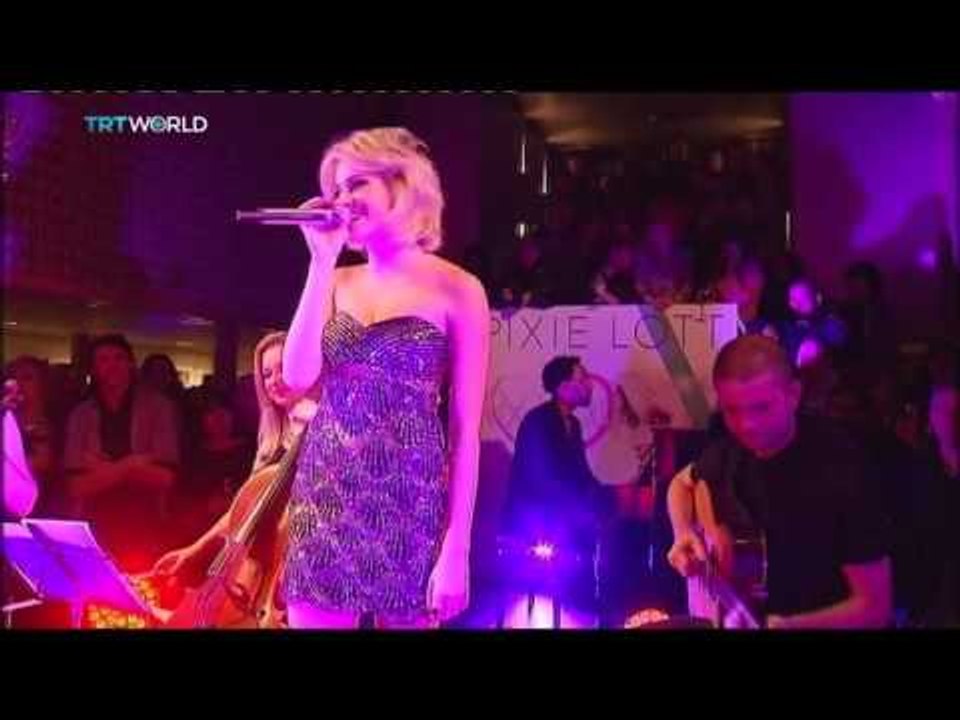 Showcase: Being Audrey Hepburn on stage