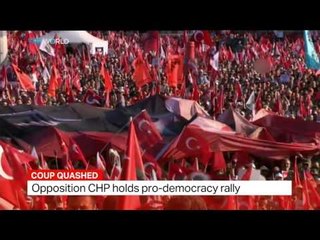 Opposition CHP holds pro-democracy rally
