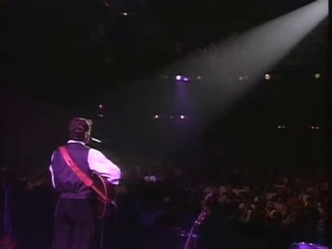 c'est pas sa première chanson mais elle a contribué a la carrière que l on sais