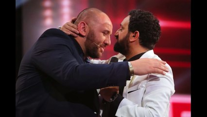 Cyril Hanouna ému aux larmes par un SMS envoyé par Mokhtar-O3fq1ILENWA