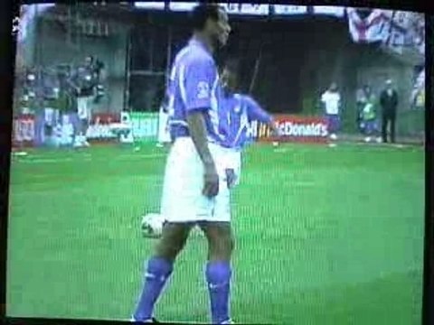 Le fameux coup franc de Ronaldinho