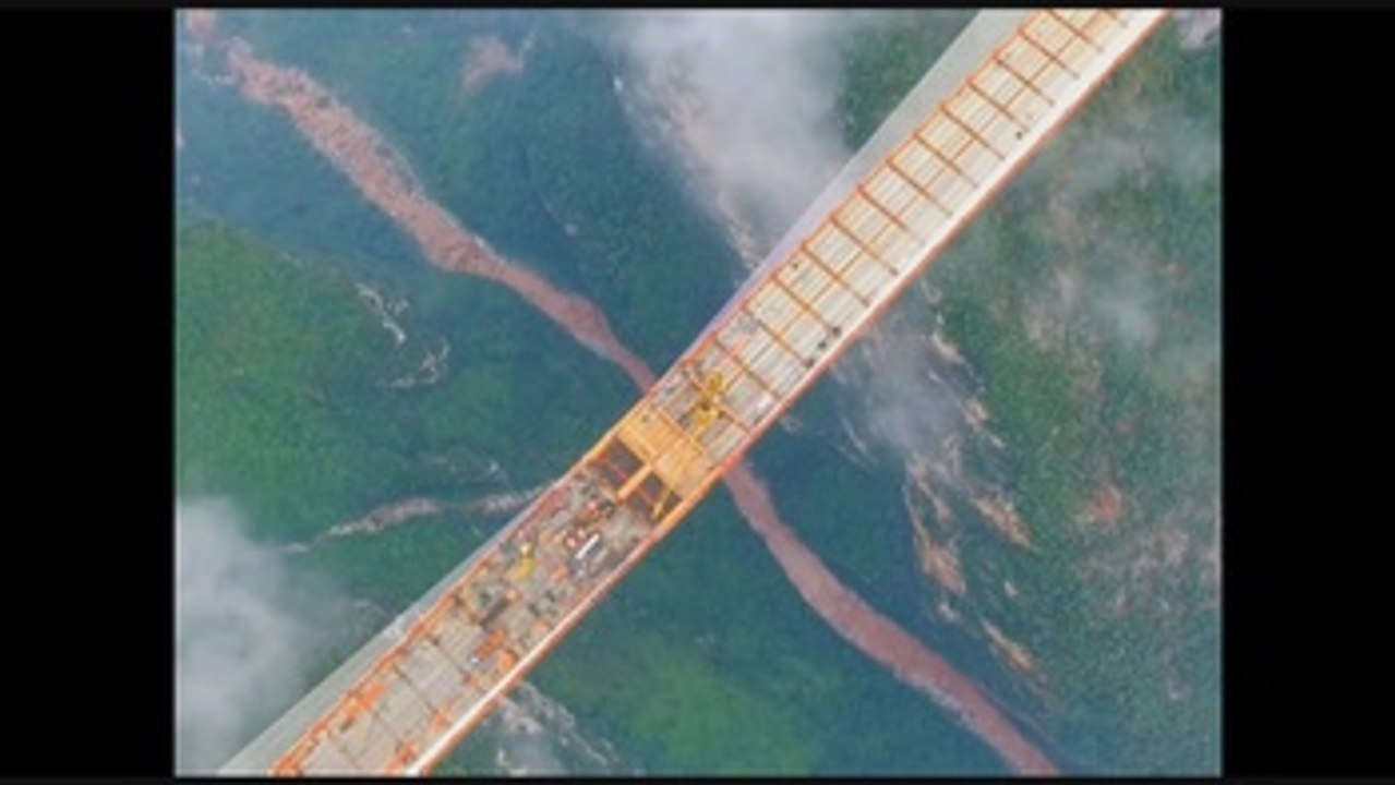 El puente más alto del mundo comienza a operar en China