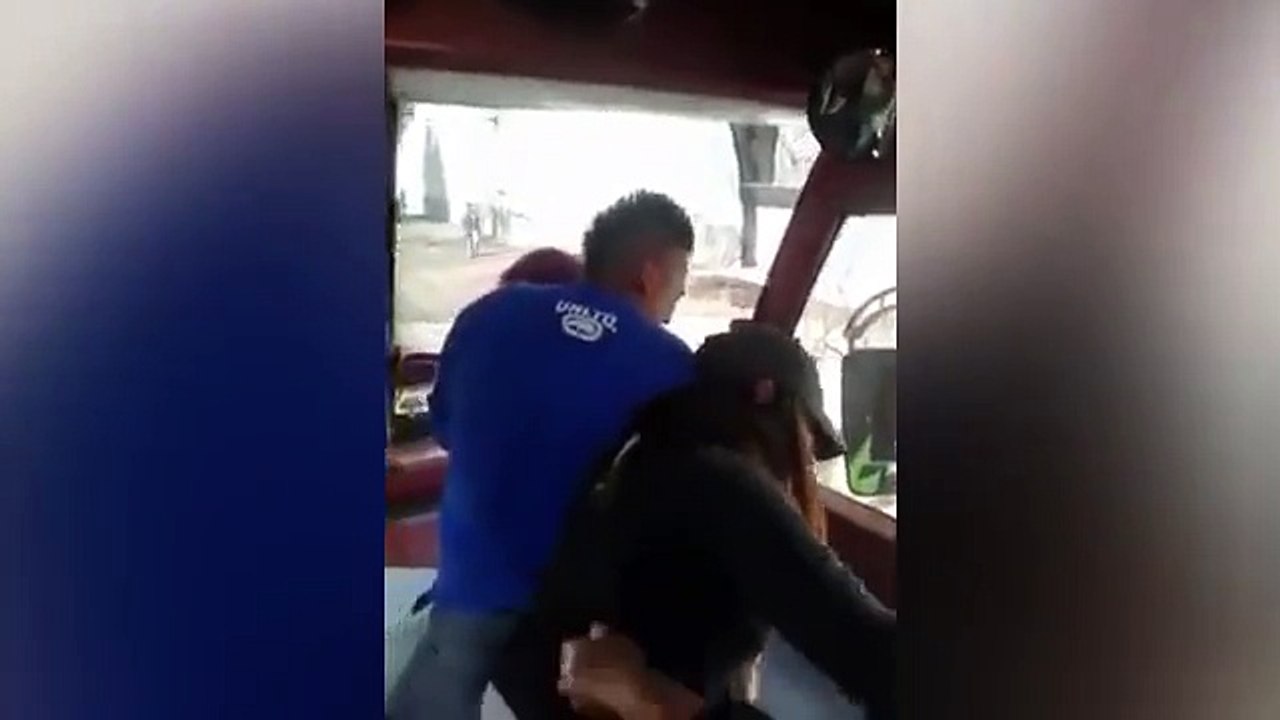 Wife and mistress fight over Romeo bus driver after they come face to face on his route-_FU45Vxjvpg