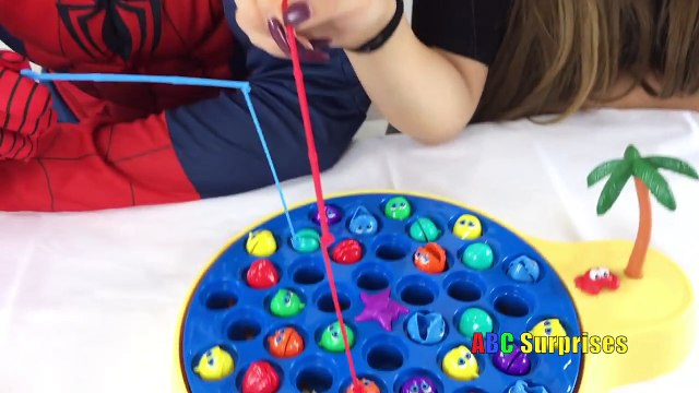 LETS GO FISHING Game XL Spiderman Learn Colors with Princess T Fun Family for 02