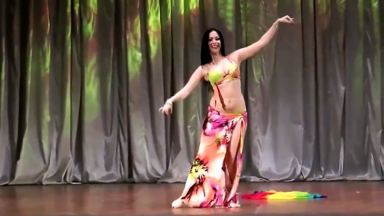 مش صافيناز رقص شرقي مصري دلع بنات Hot Belly Dan...
