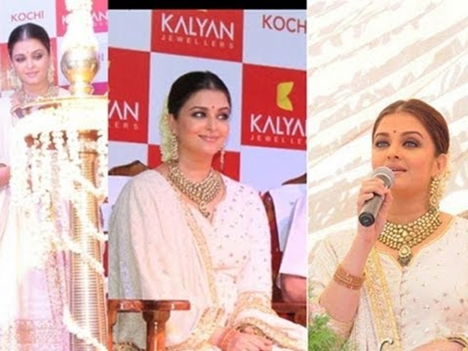 Aishwarya Rai Bachchan At Inauguration Of Kalyan Jewellery Store In Kochi