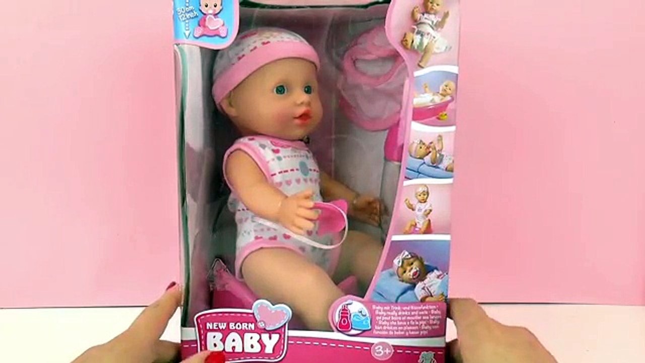 New Born Baby de Simba | Petite poupée qui boit et qui va directement sur le pot | Démo