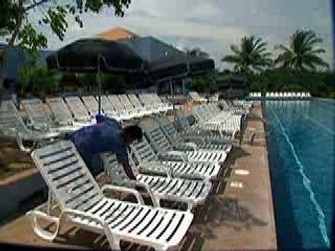 Marc Labrèche - Fric Show - Fausse Pub (19)