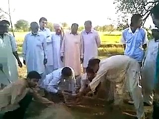 People are Doing Odd Stuff in Pakistan