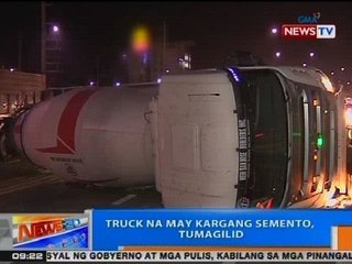 NTG: Truck na may kargang semento, tumagilid sa QC