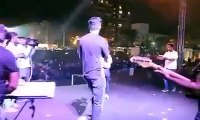 neha-kakkar-honey-singh-live-concert-in-london-2016