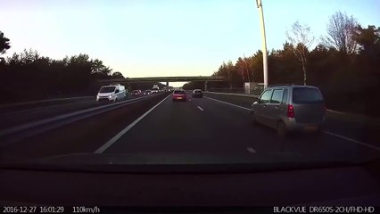 Une Tesla détecte et évite un accidentaux Pays-Bas