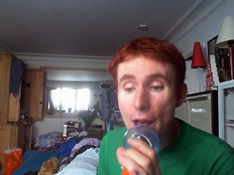 Wiwi égratigne "we turn red" des Red Hot Chili Peppers