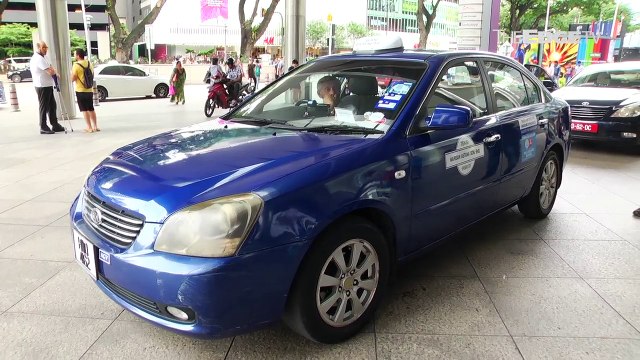 NEWS: Big Blue Taxi won’t get into a Price War with Uber & Grab
