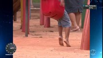 Especialistas afirmam que brincar na areia faz bem às crianças