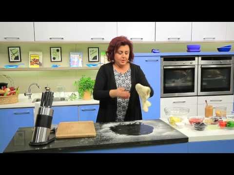 بيتزا بزبدة الفول السوداني - تشيز كيك بزبدة الفول السودانى | عيش وملح حلقة كاملة