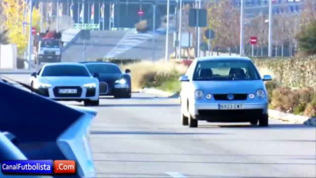 La increible llegada de Cristiano Ronaldo y James Rodriguez al entrenamiento del Madrid • 2016