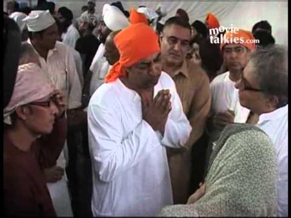 Jackie Shroff, Dharmendra And Others At Dara Singh's Prayer Meet