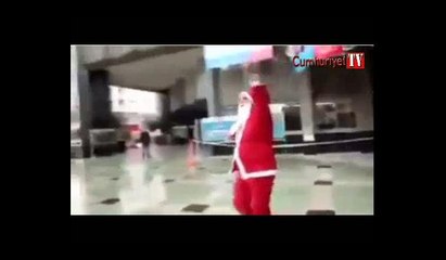 Aydın'da silahlı Noel Baba protestosu