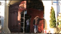 HALIČ: Novou dominantou Haličského zámku je vyrezávaná baroková brána