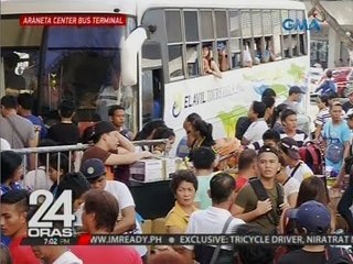 Mga pasahero, siksikan sa terminal bunsod ng pagkaantala ng dating ng mga bus dahil sa bagyo