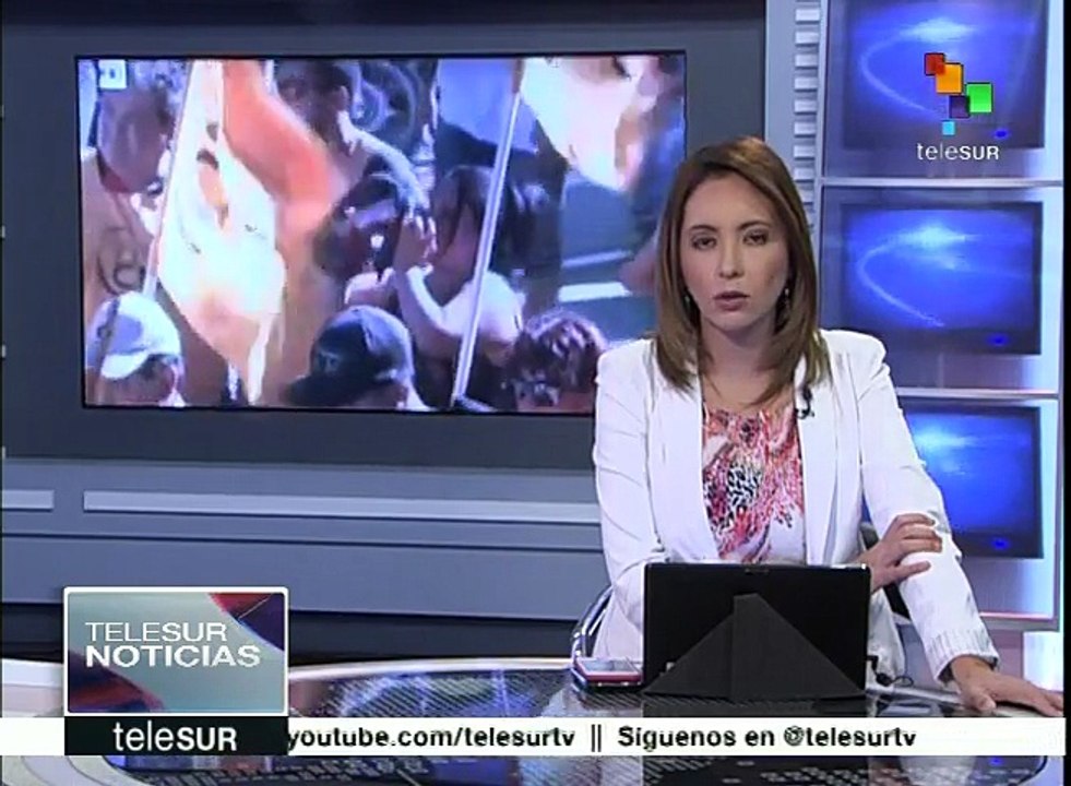 Argentinos marchan contra los nuevos despidos masivos