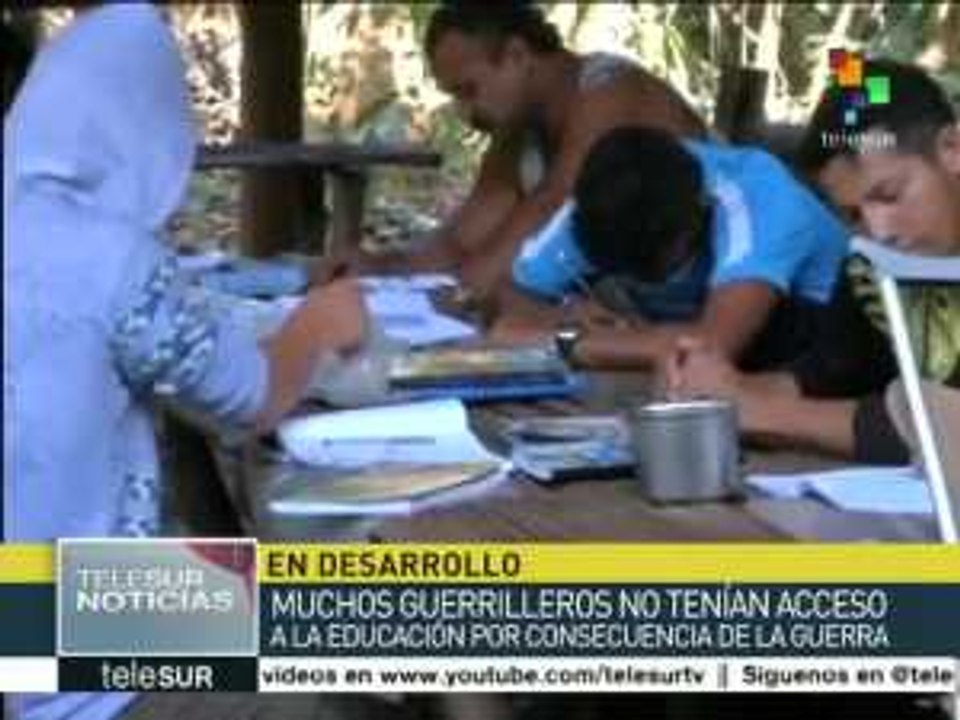 Colombia: aprenden a leer ex combatientes de las FARC