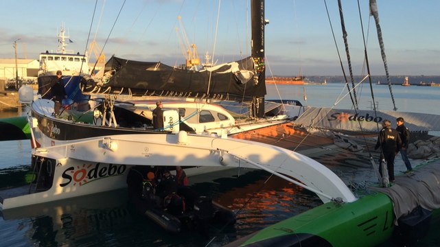 L'Ultim Sodebo de Thomas Coville quitte le port de Brest