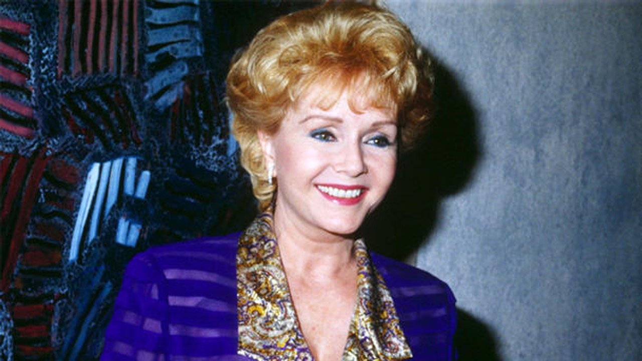 В США умерла мать Керри Фишер, известная актриса Дебби Рейнольдс