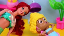Elsa Barbie Mermaid Doll and Ariels Hair Salon with Bubble Guppie Molly DisneyCarToys Playset